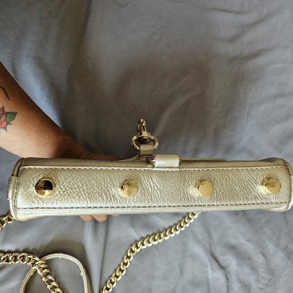 REBECCA MINKOFF purse ✨️👜 golden crossbody purse. - Picture 6 of 7
